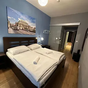 Central Studios 3*, Praga Czechy
