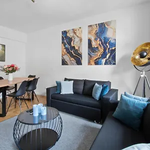 Altstadt - Exklusive 3-zi-wohnung Mit 90 Qm Und Grossem Balkon Apartment Nuremberg